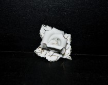 Kvet ruže z porcelánu, 8 cm