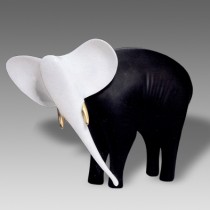 Slon zlatočerný 889.